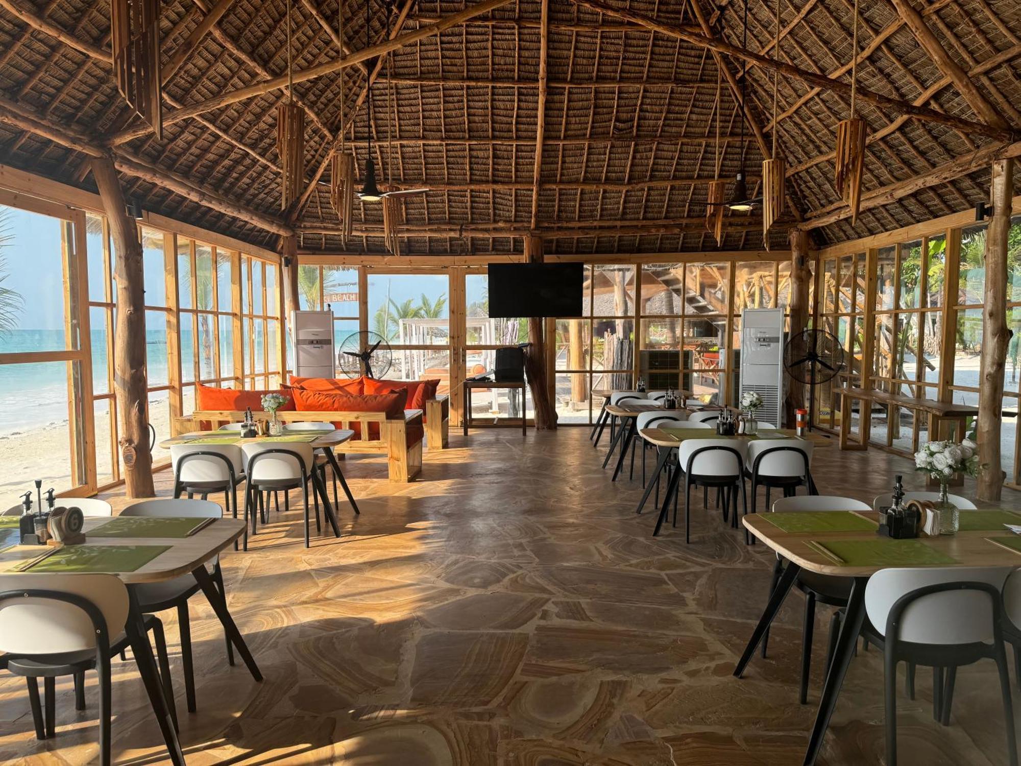 Tiki Beach Club & Resort (Adults Only) Bwejuu Exterior photo